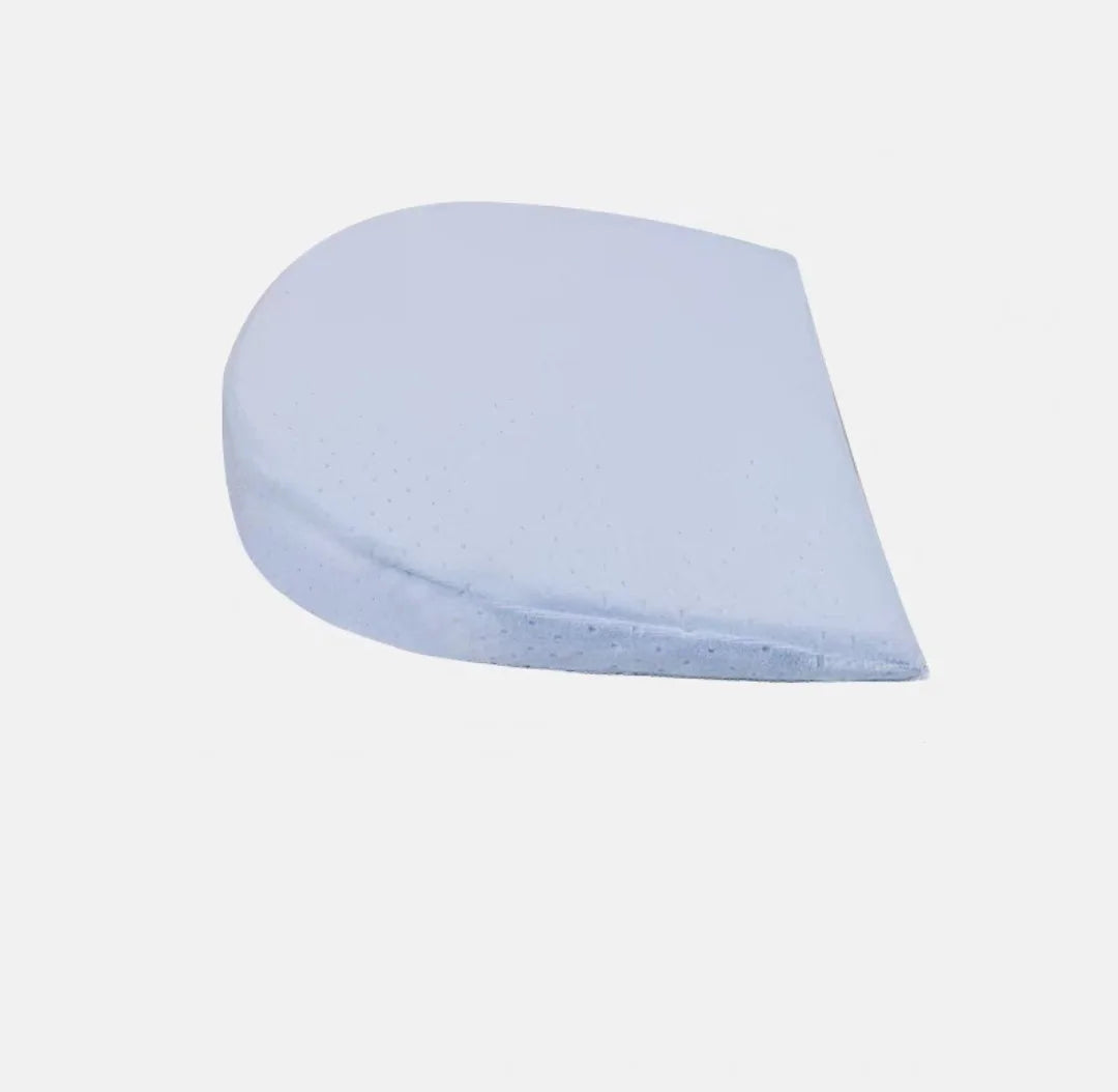 Little one_Baby Kawaii Anti Spitting Milk Slope Cushion Pillow