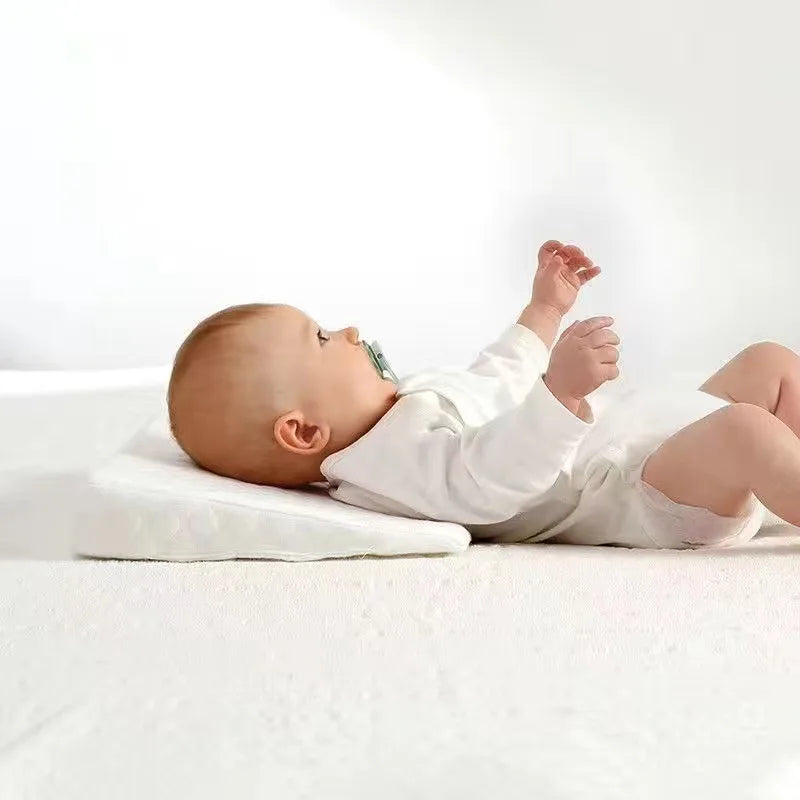 Little one_Baby Kawaii Anti Spitting Milk Slope Cushion Pillow