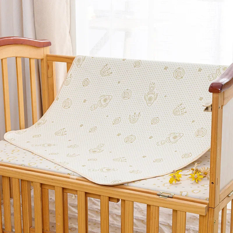 Baby land _Washable Waterproof Nappy Newborn Reusable Infant cotton Urinal Mat
