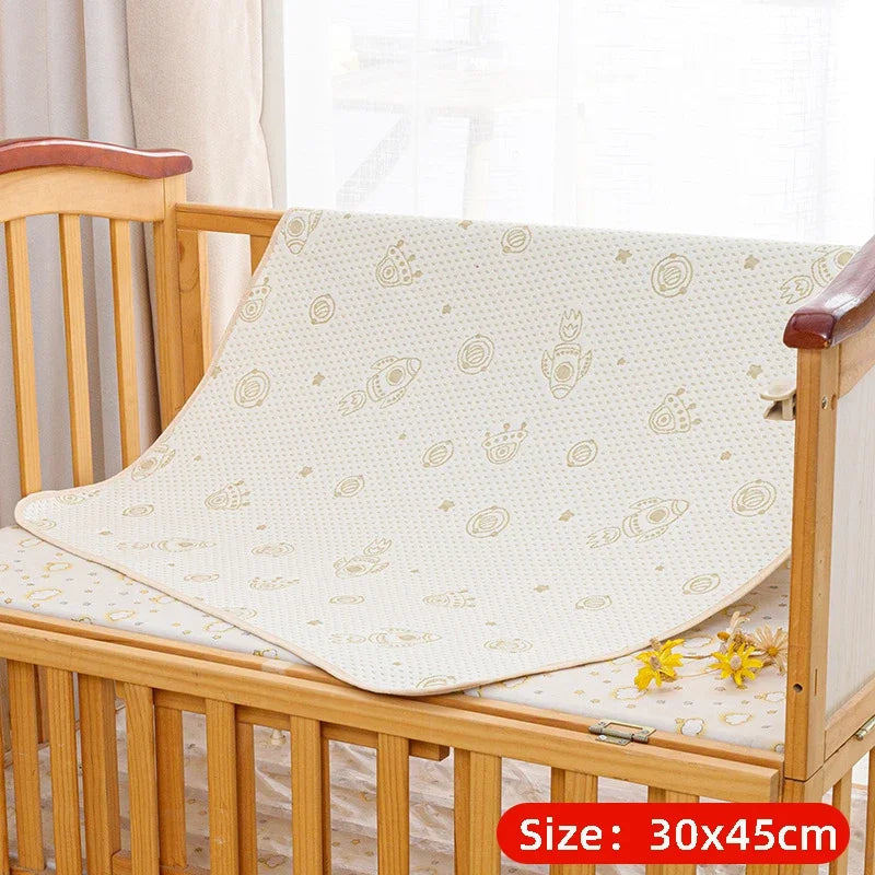Baby land _Washable Waterproof Nappy Newborn Reusable Infant cotton Urinal Mat